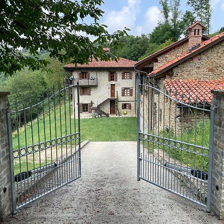 Cascina Manzoni Appartamenti Bossolasco Exteriör bild