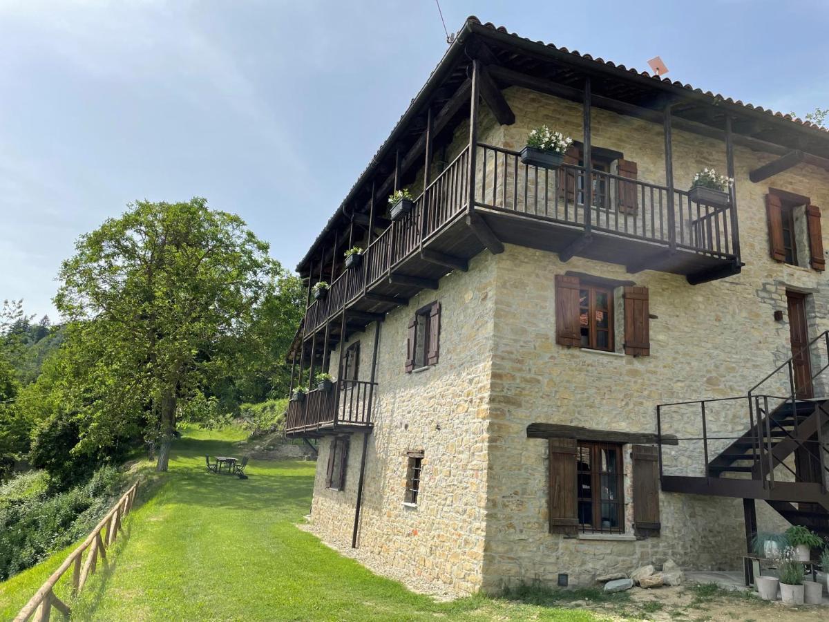 Cascina Manzoni Appartamenti Bossolasco Exteriör bild