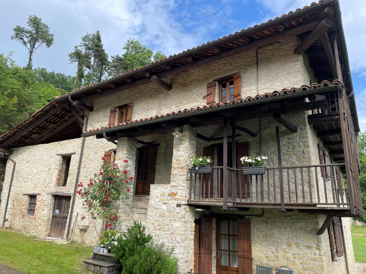 Cascina Manzoni Appartamenti Bossolasco Exteriör bild