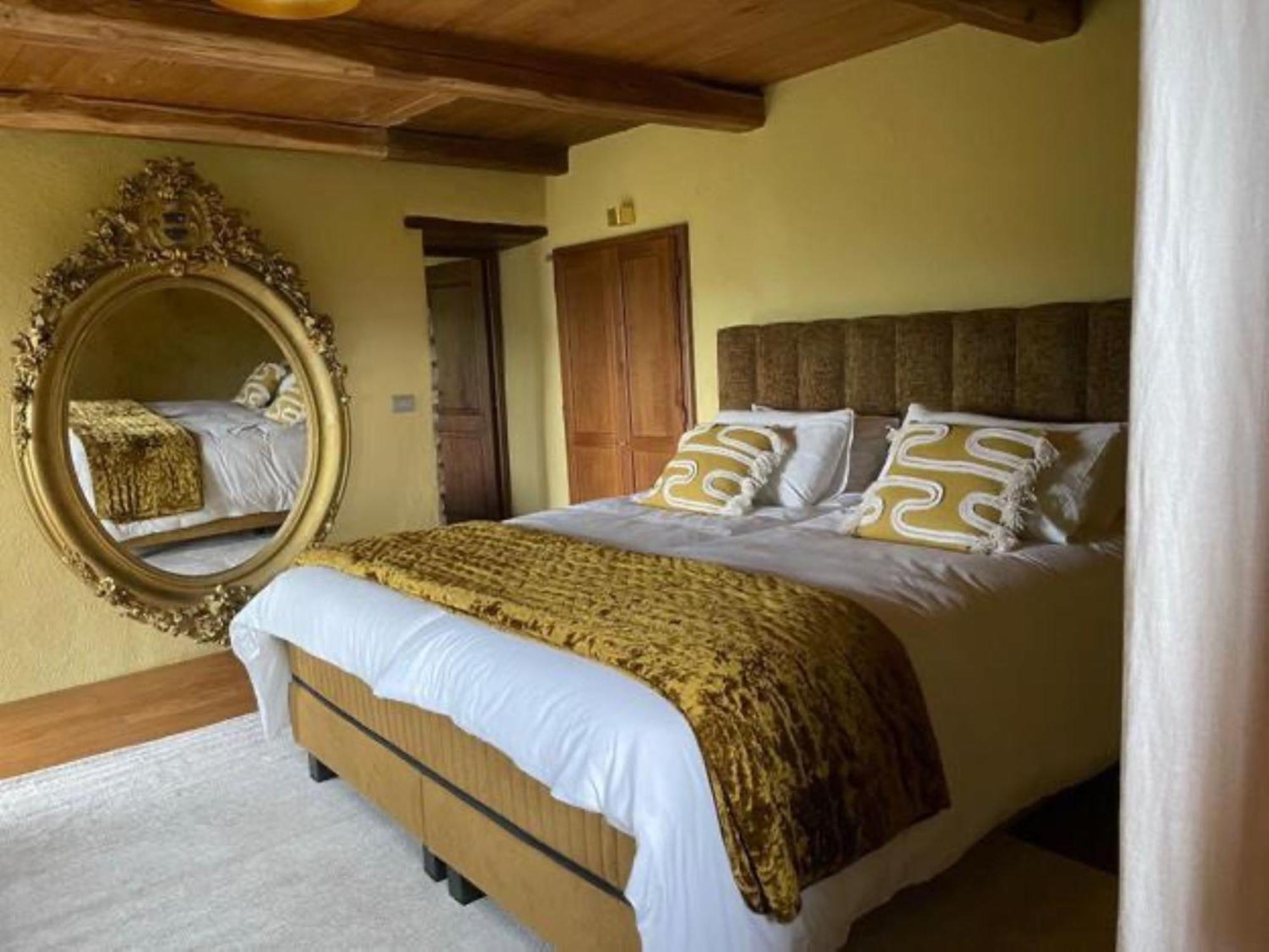 Cascina Manzoni Appartamenti Bossolasco Exteriör bild